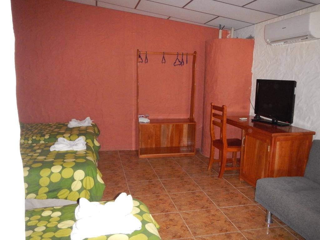 Hospedaje Casa Soleil Puerto Villamil Quarto foto